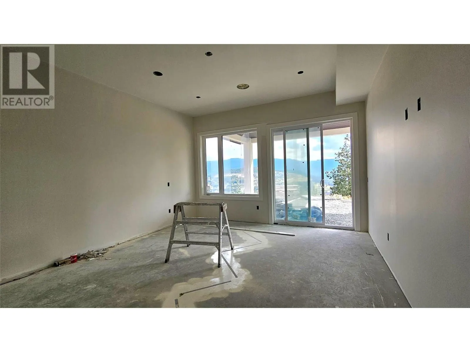 1122 Carnoustie Drive