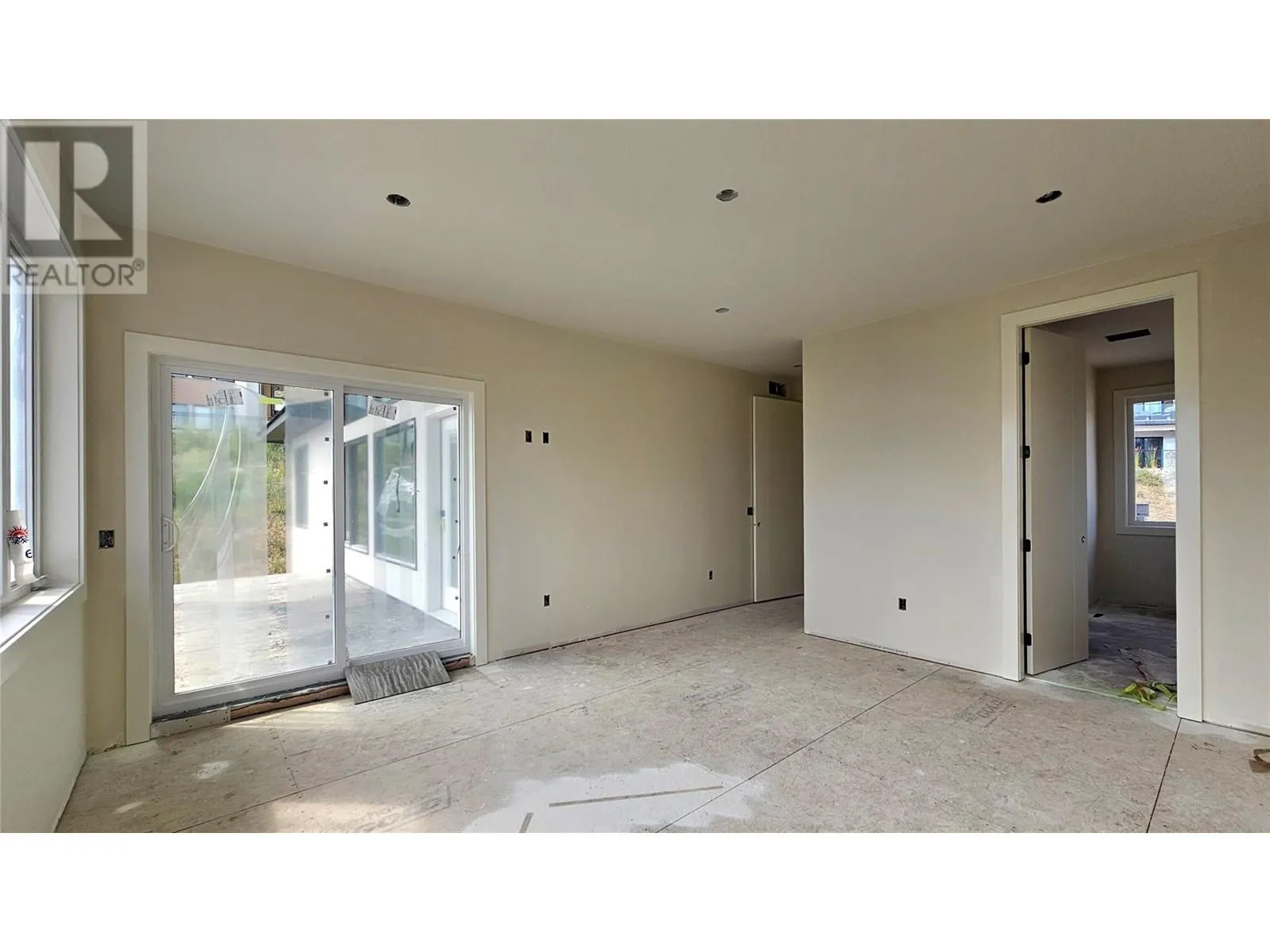 1122 Carnoustie Drive