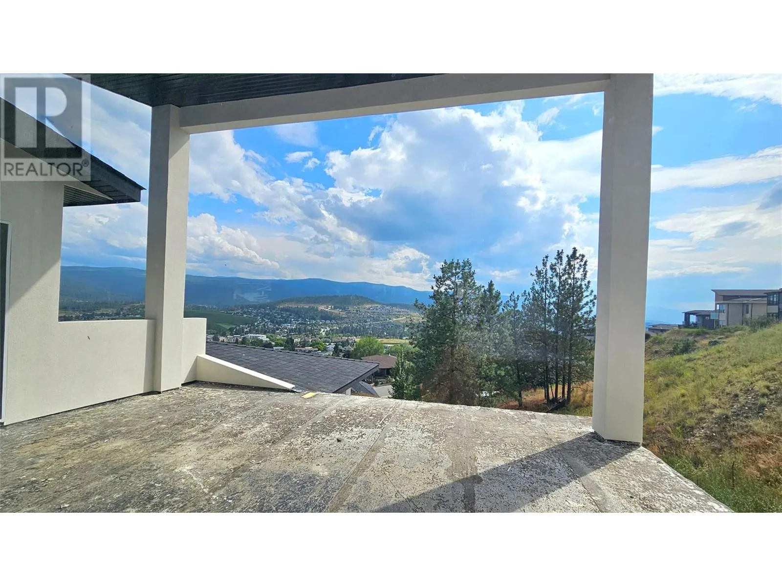 1122 Carnoustie Drive