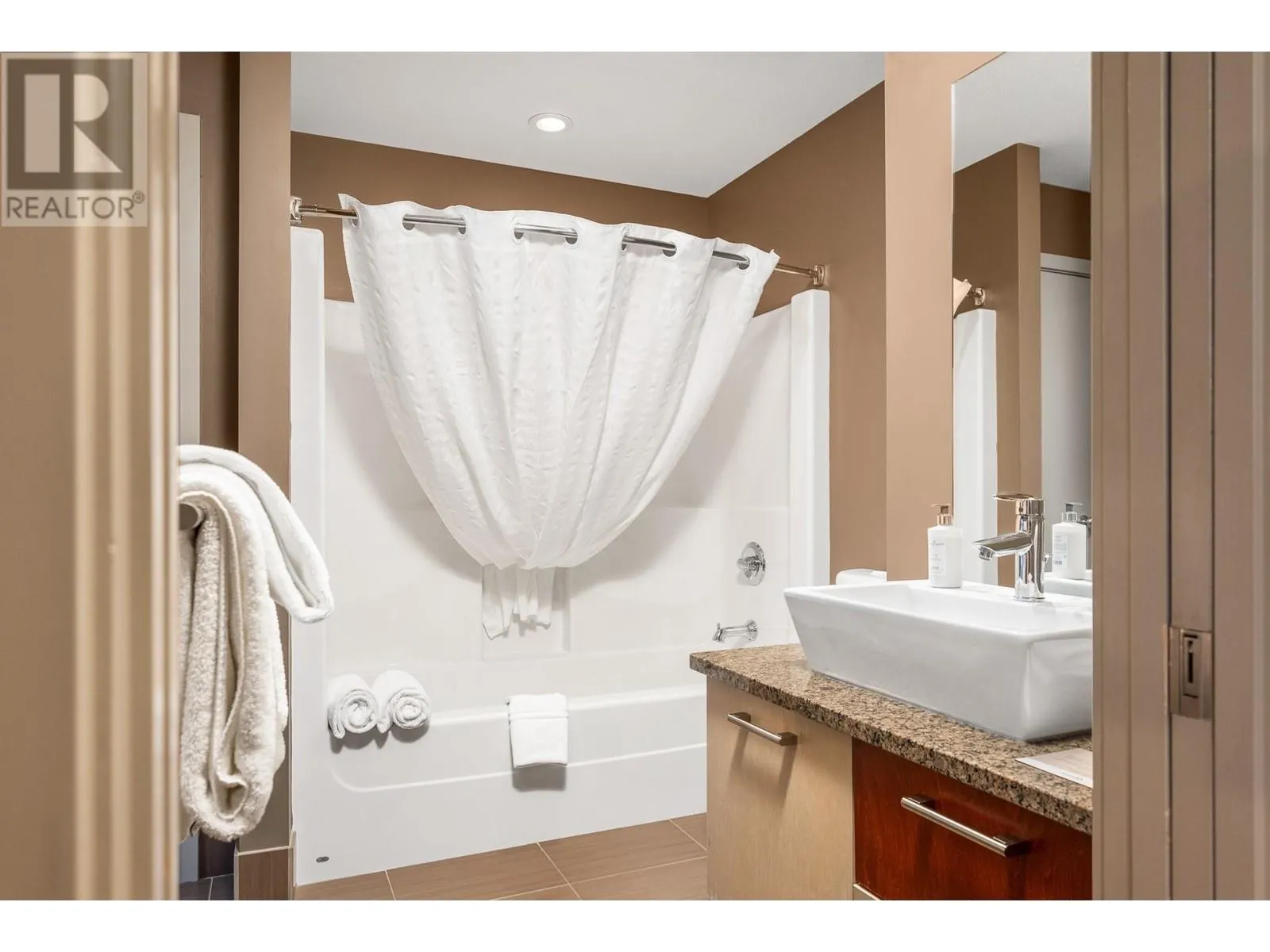 30 Monashee Road Unit# 310