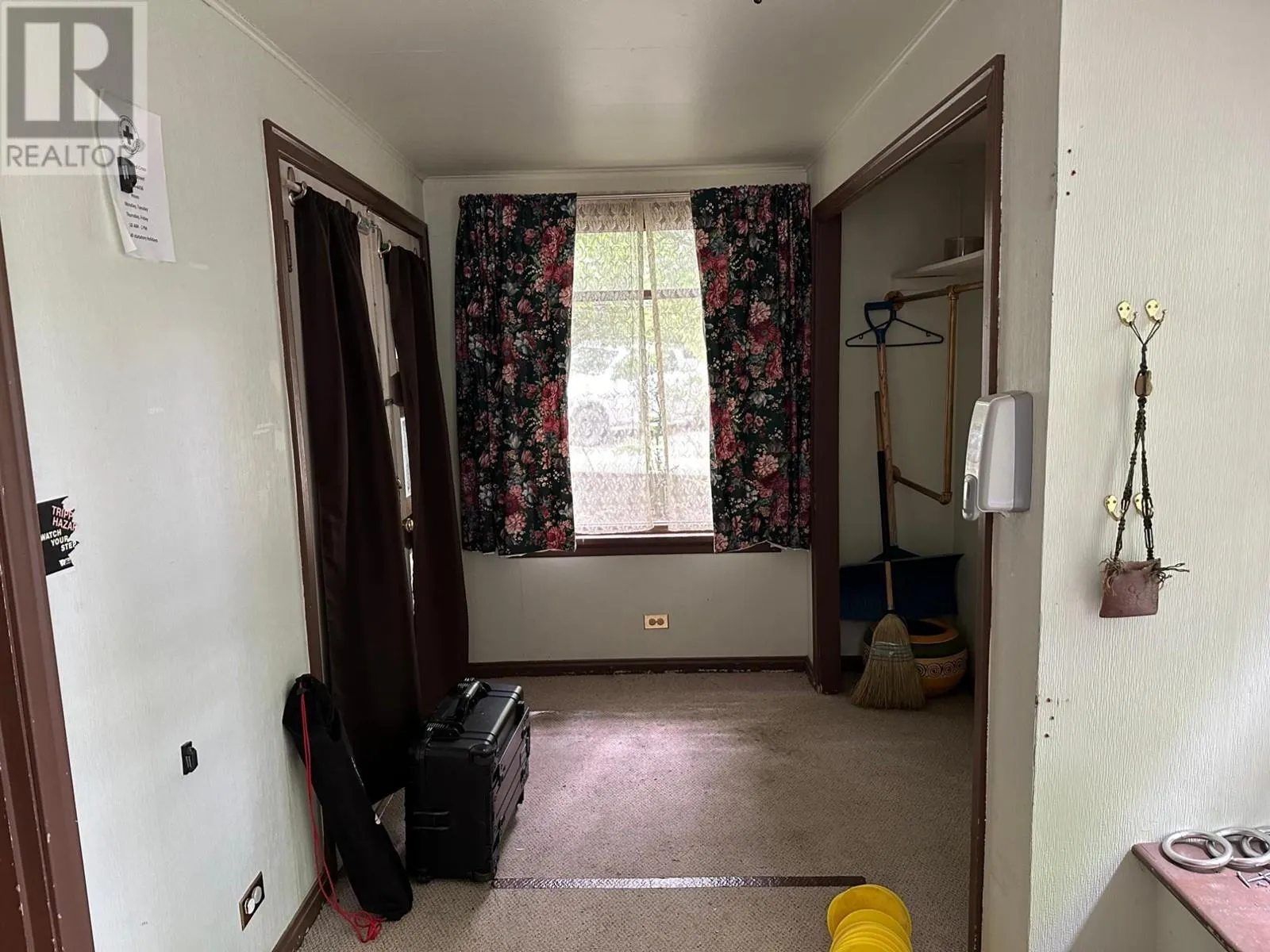 815 BAKER Street