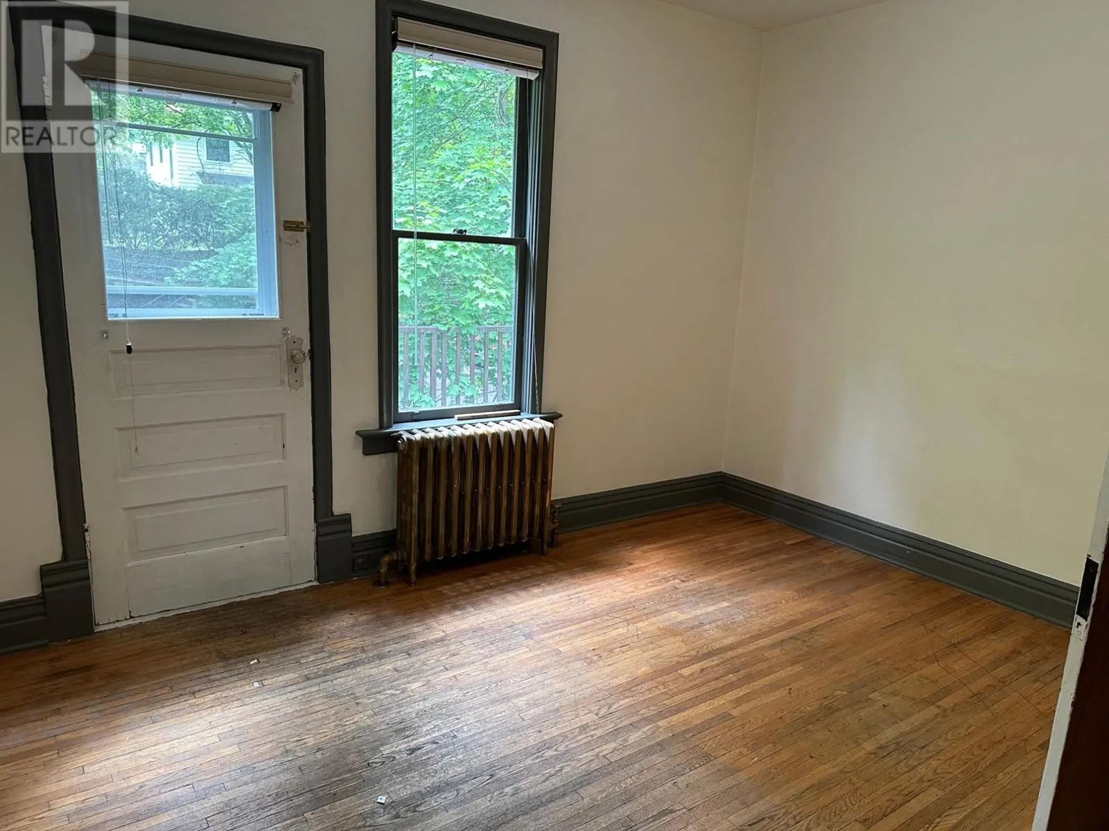 815 BAKER Street