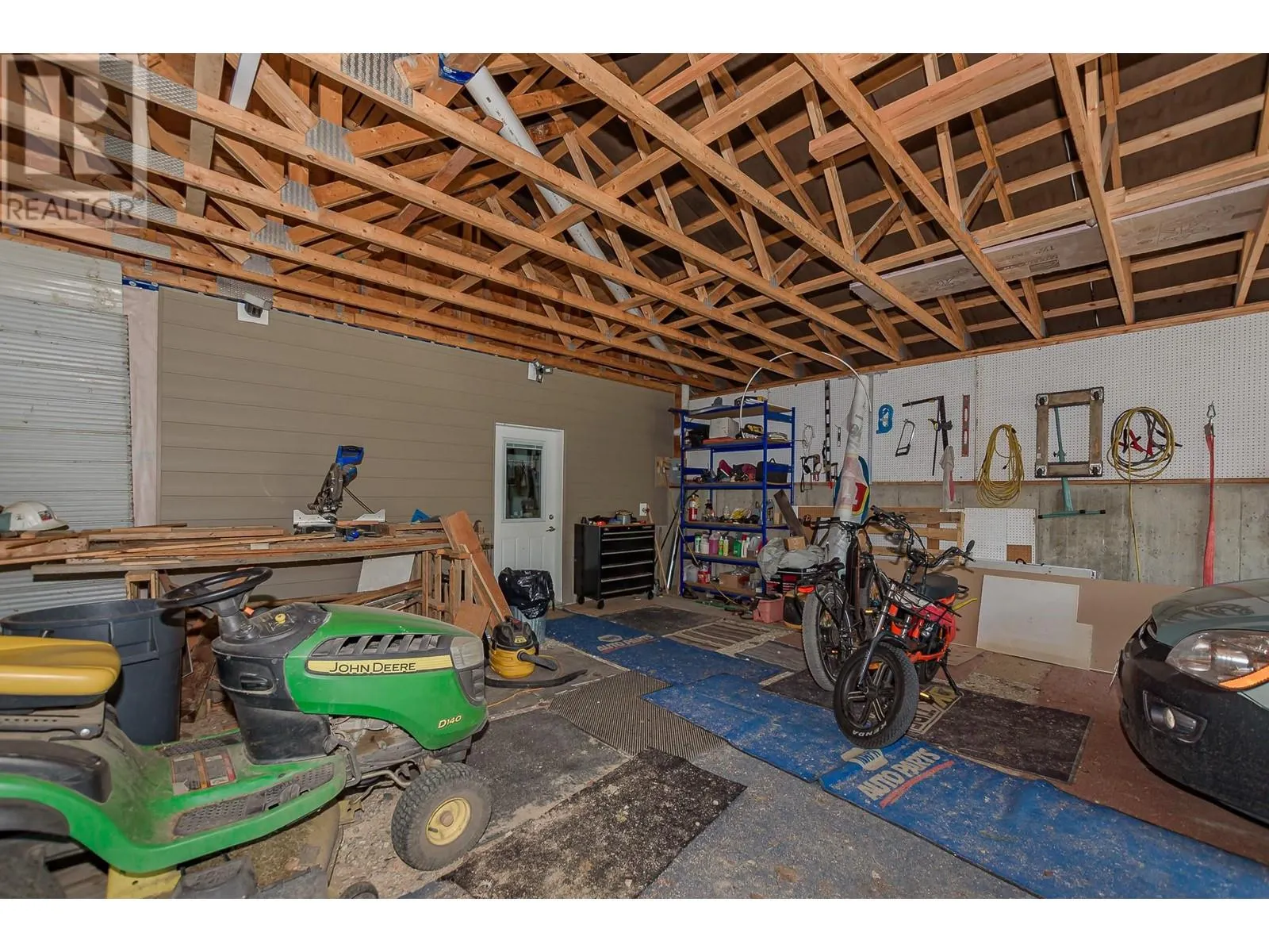 2510 Samuelson Road