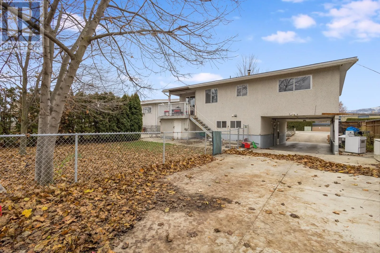 1387 Gordon Drive