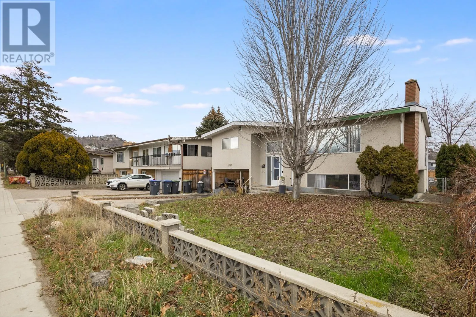 1387 Gordon Drive