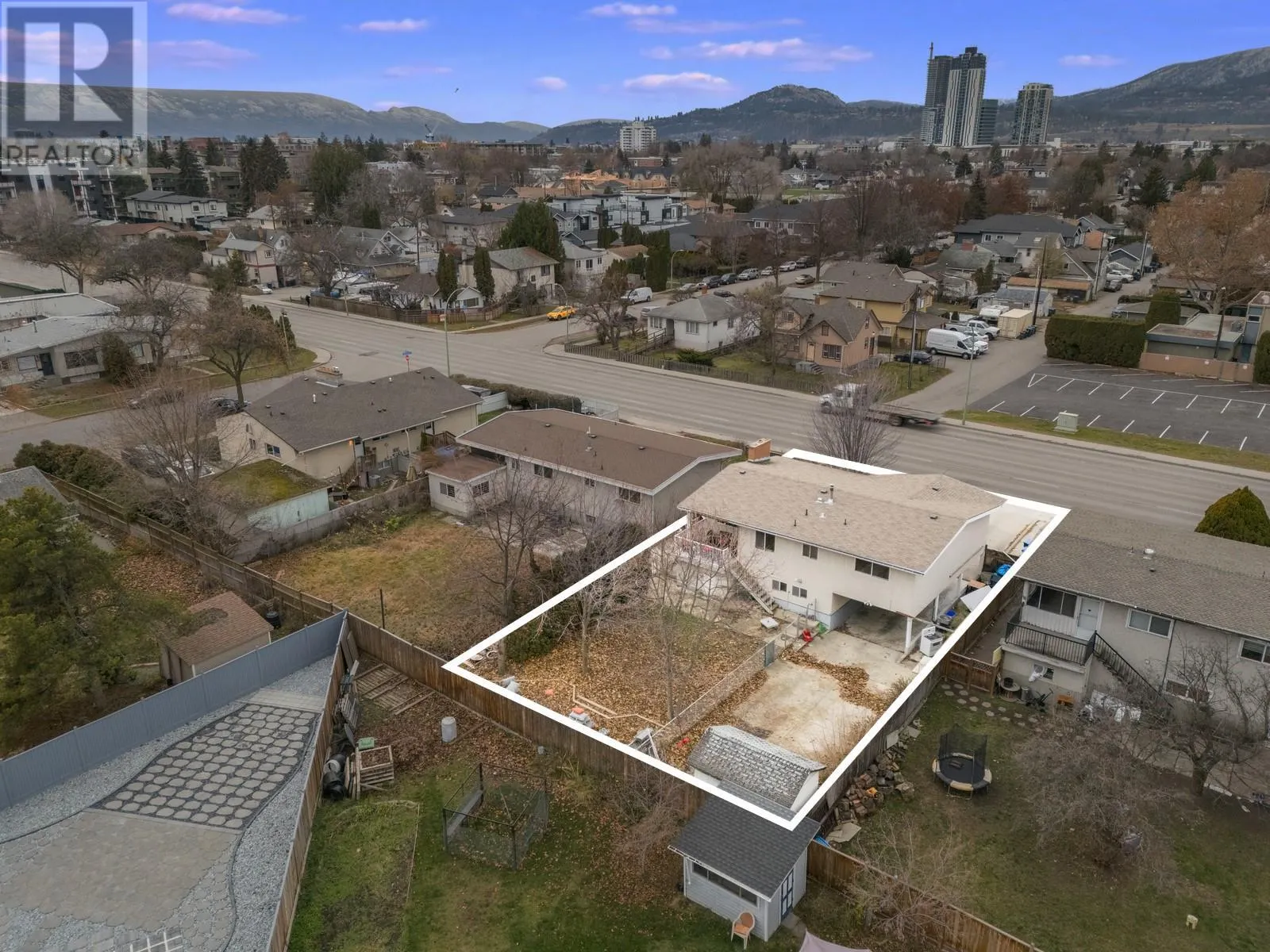 1387 Gordon Drive