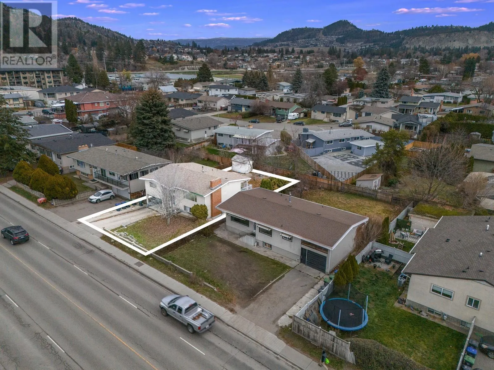 1387 Gordon Drive