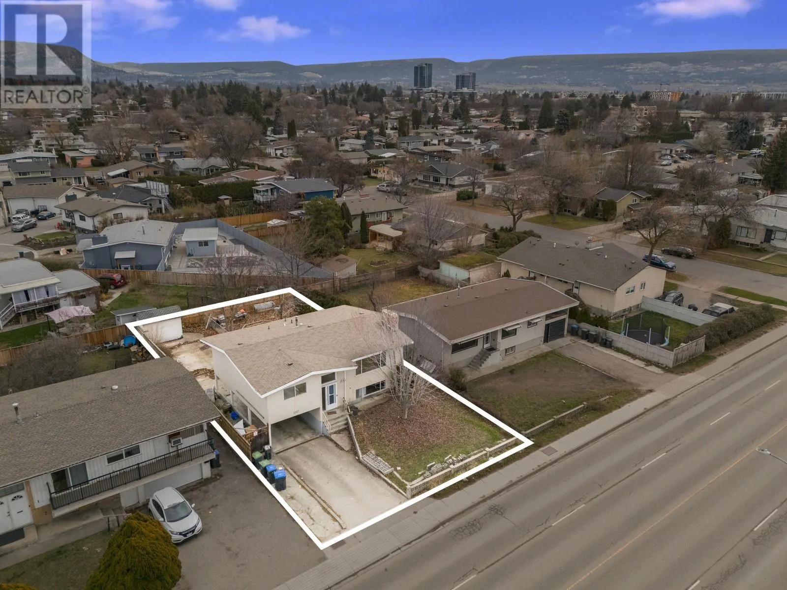 1387 Gordon Drive