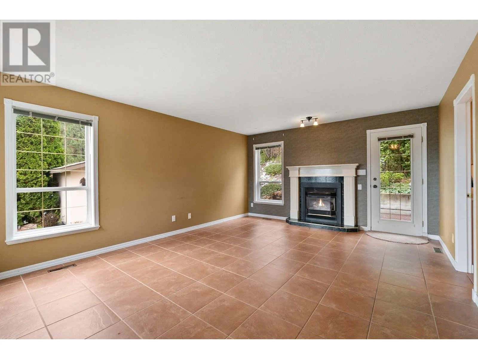 3281 Juniper Drive