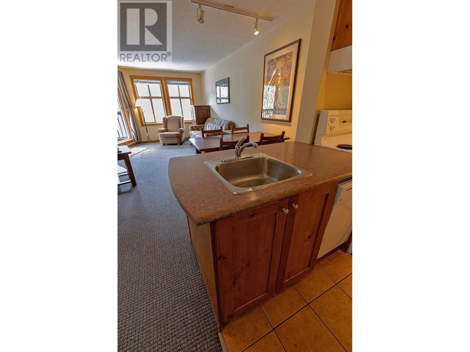 2050 Summit Drive Unit# 306