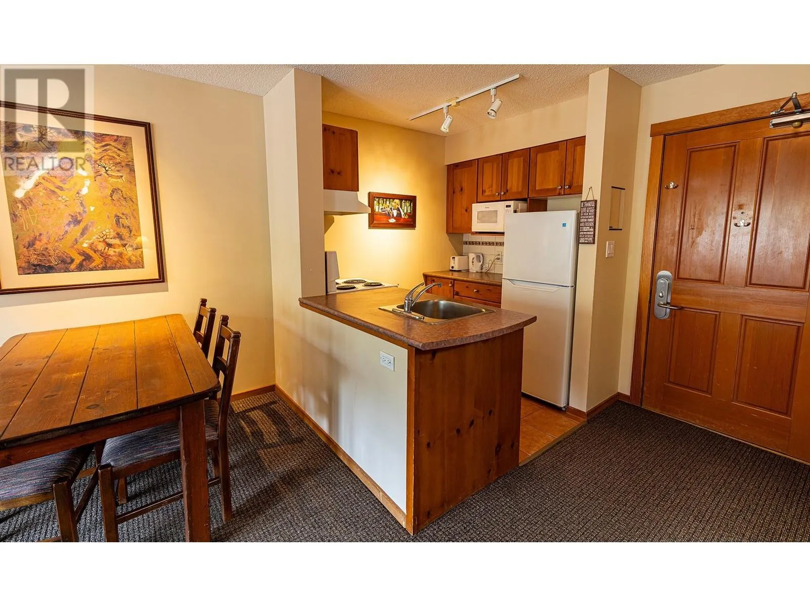 2050 Summit Drive Unit# 306