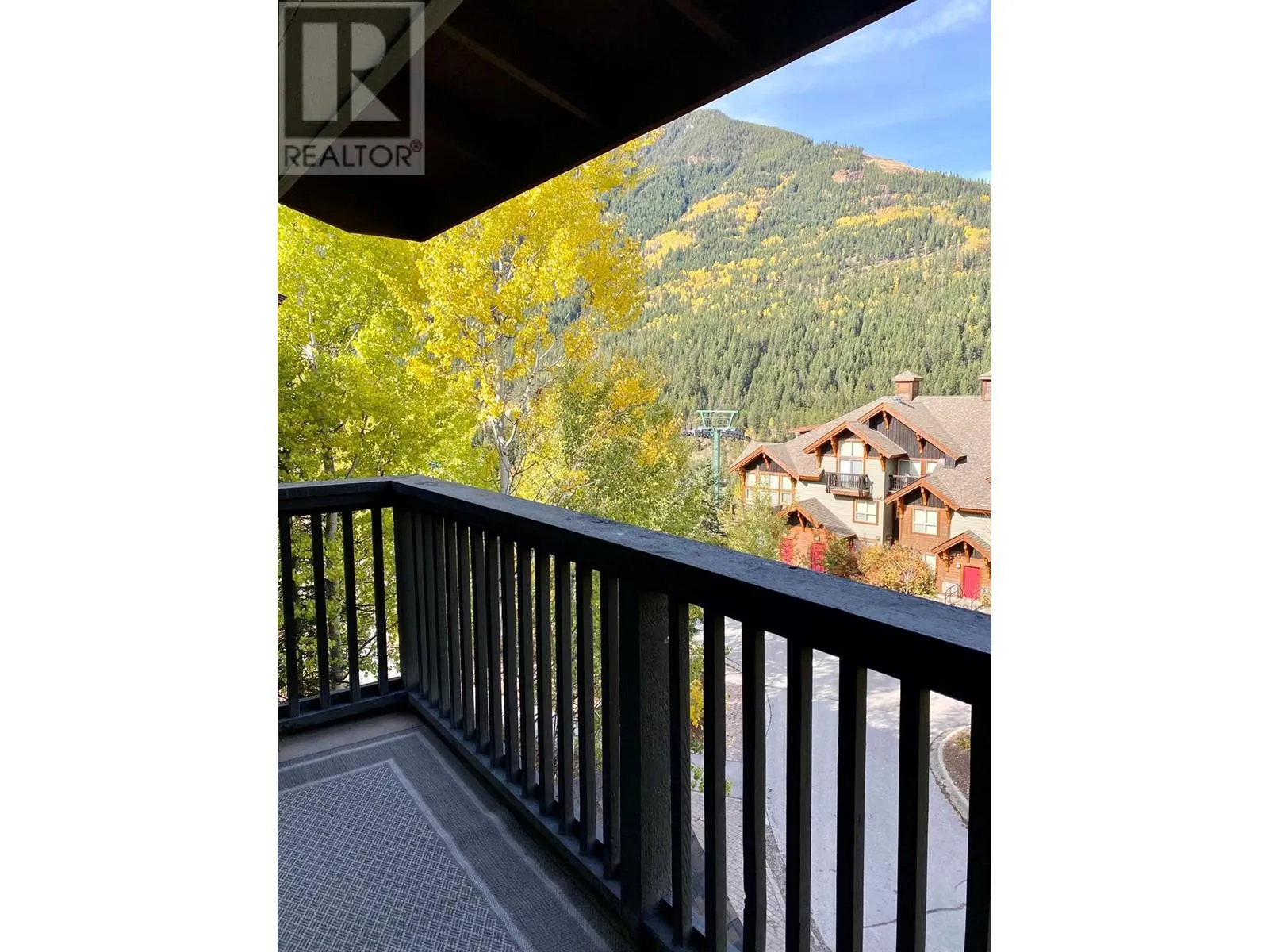 2050 Summit Drive Unit# 306
