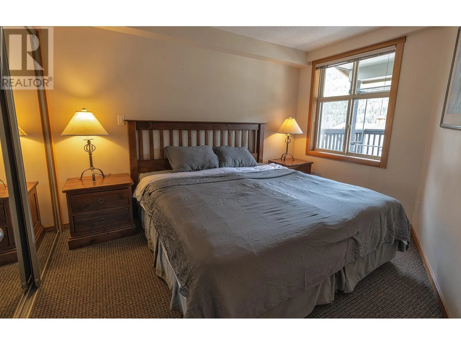 2050 Summit Drive Unit# 306