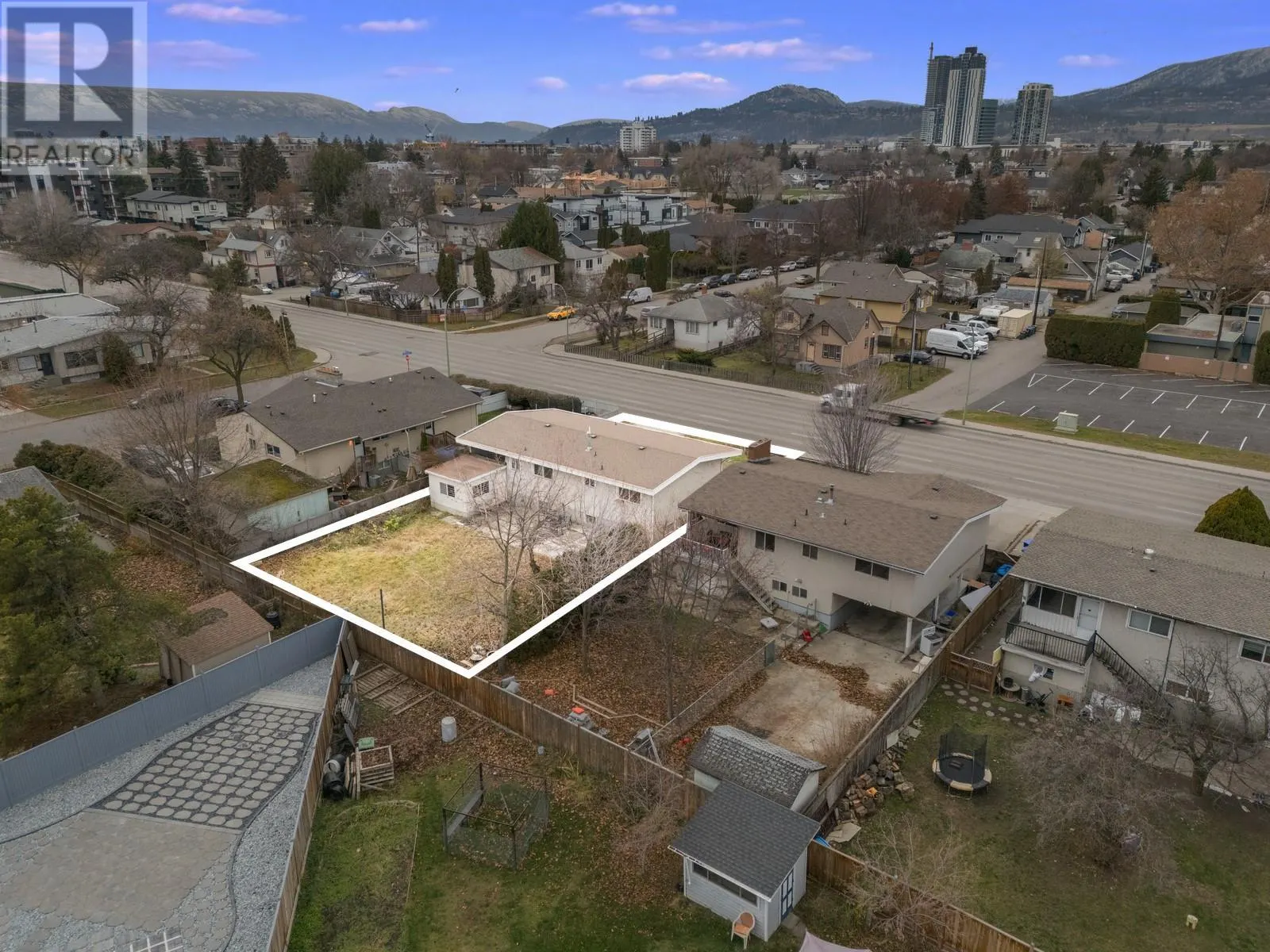 1395 Gordon Drive