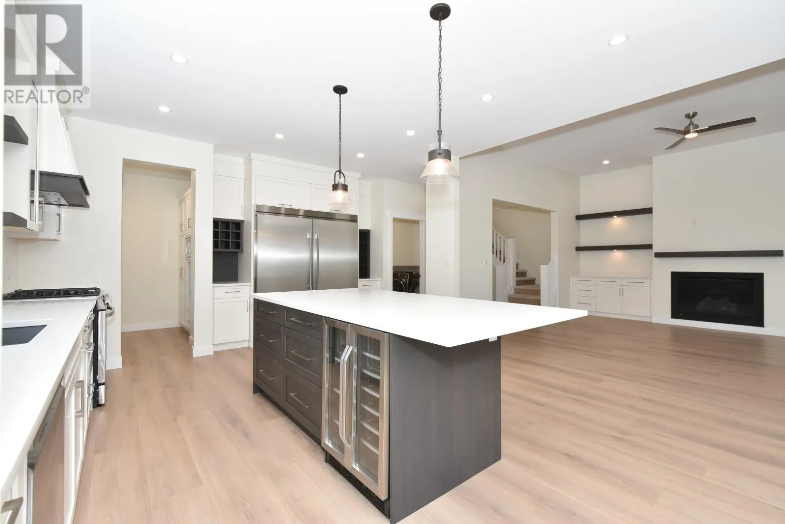 2508 Golf View Crescent