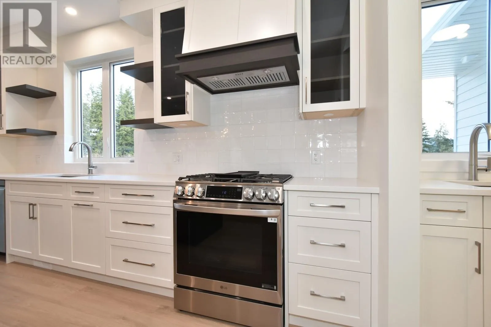 2508 Golf View Crescent
