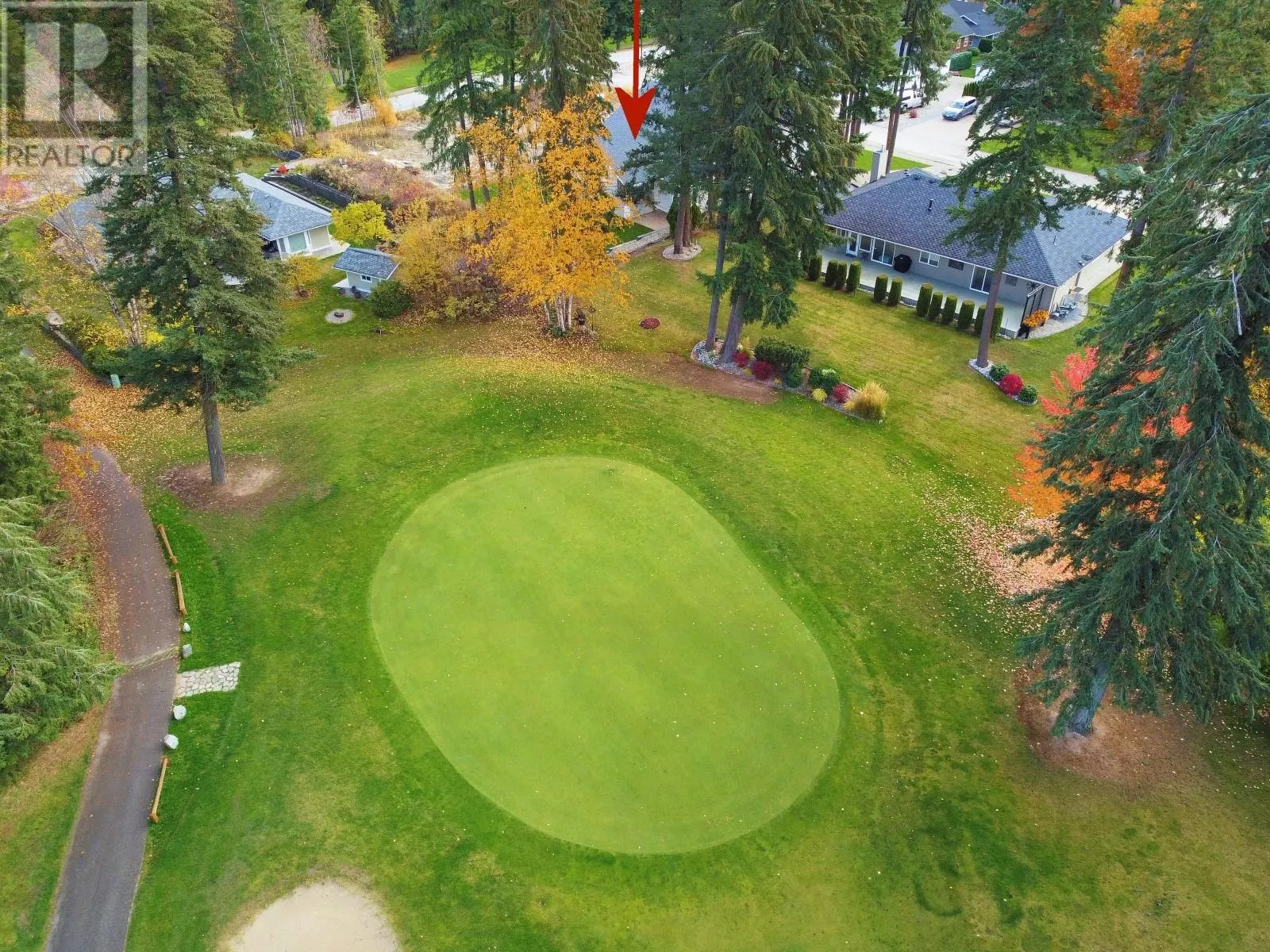 2508 Golf View Crescent