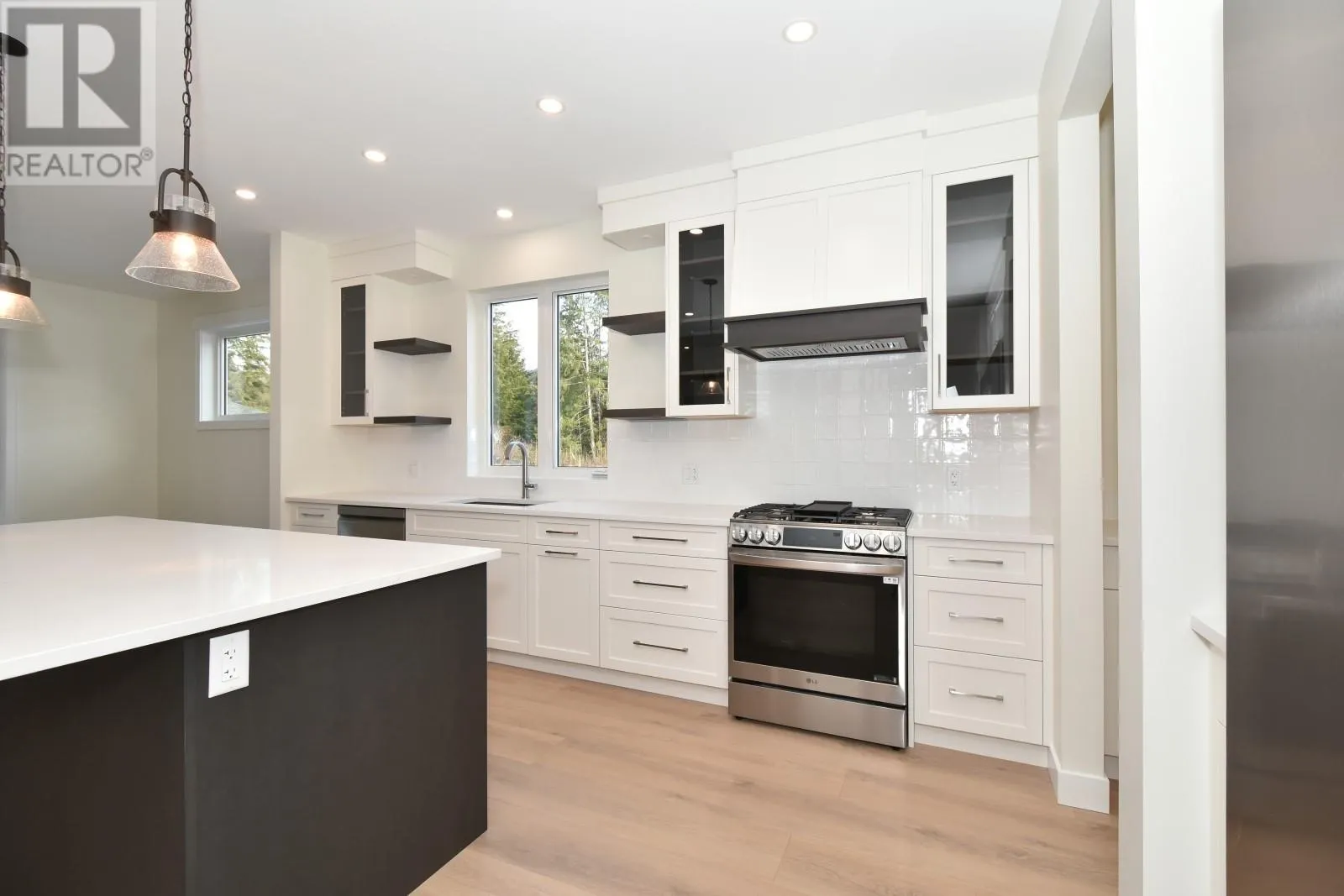 2508 Golf View Crescent