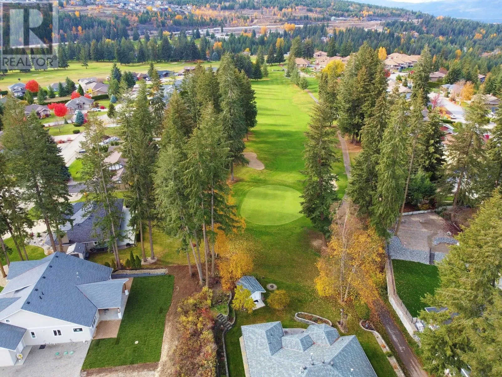 2508 Golf View Crescent