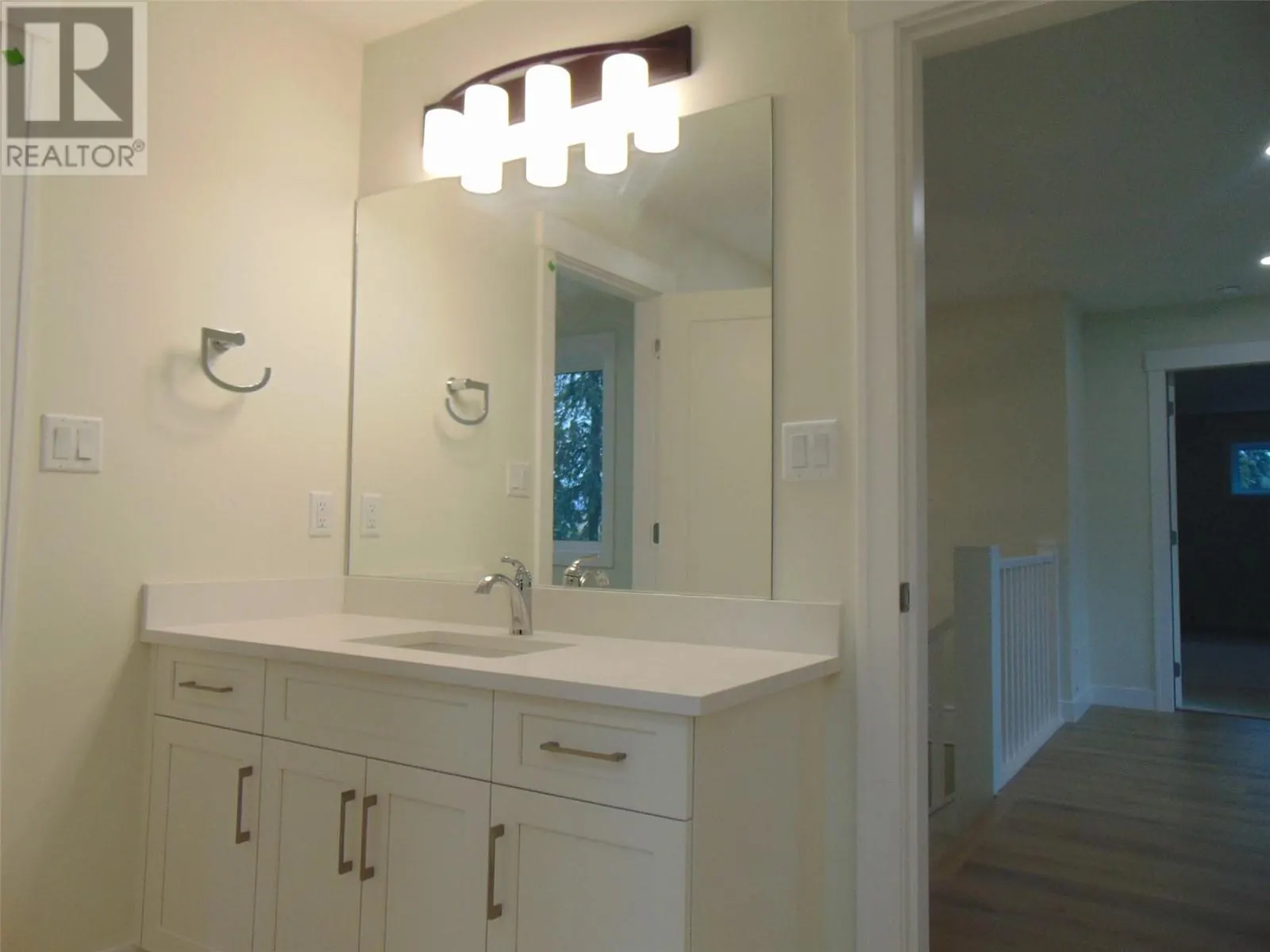 2508 Golf View Crescent