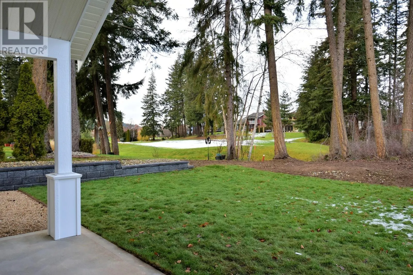 2508 Golf View Crescent