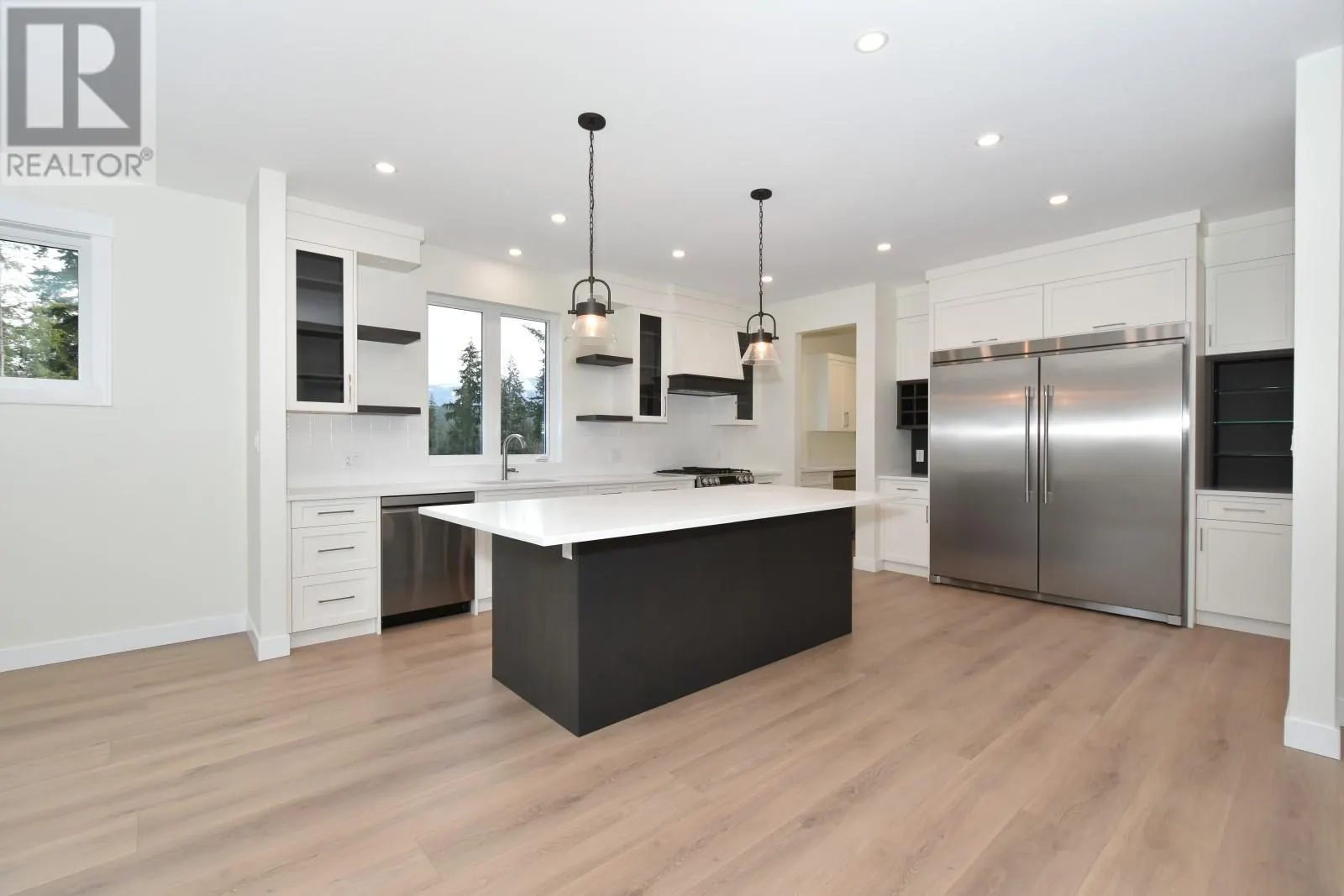 2508 Golf View Crescent