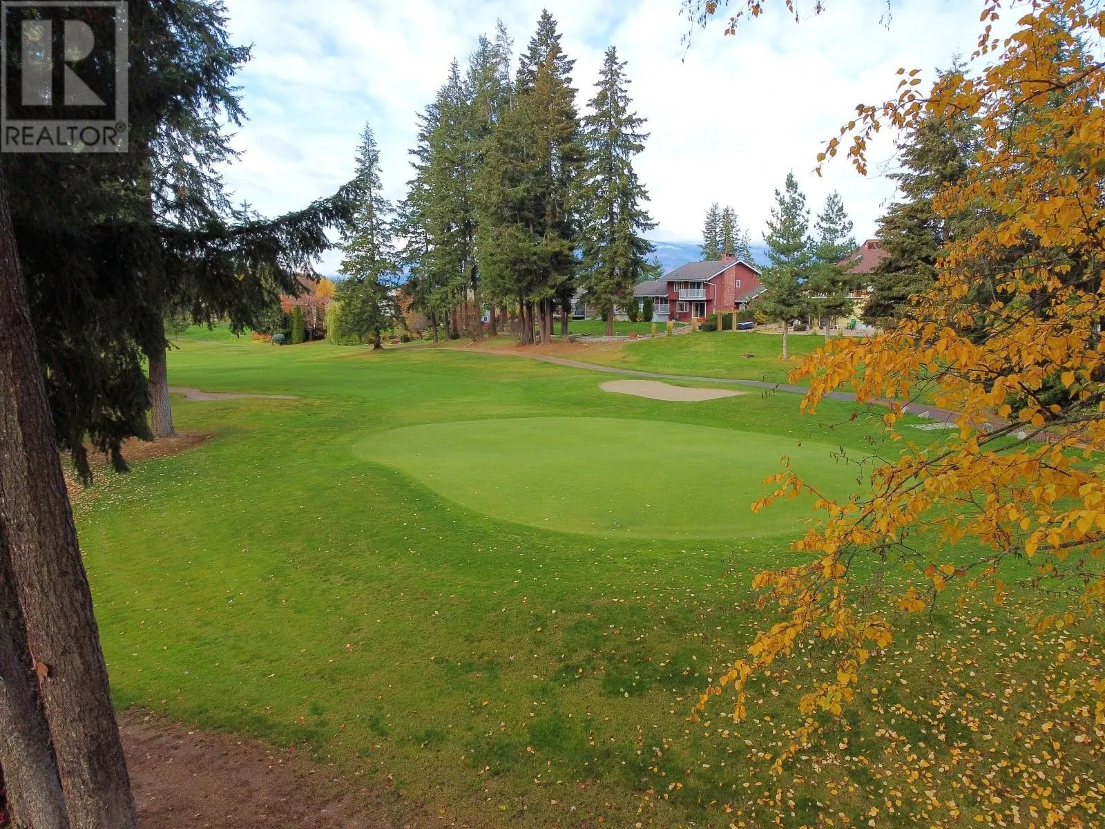 2508 Golf View Crescent