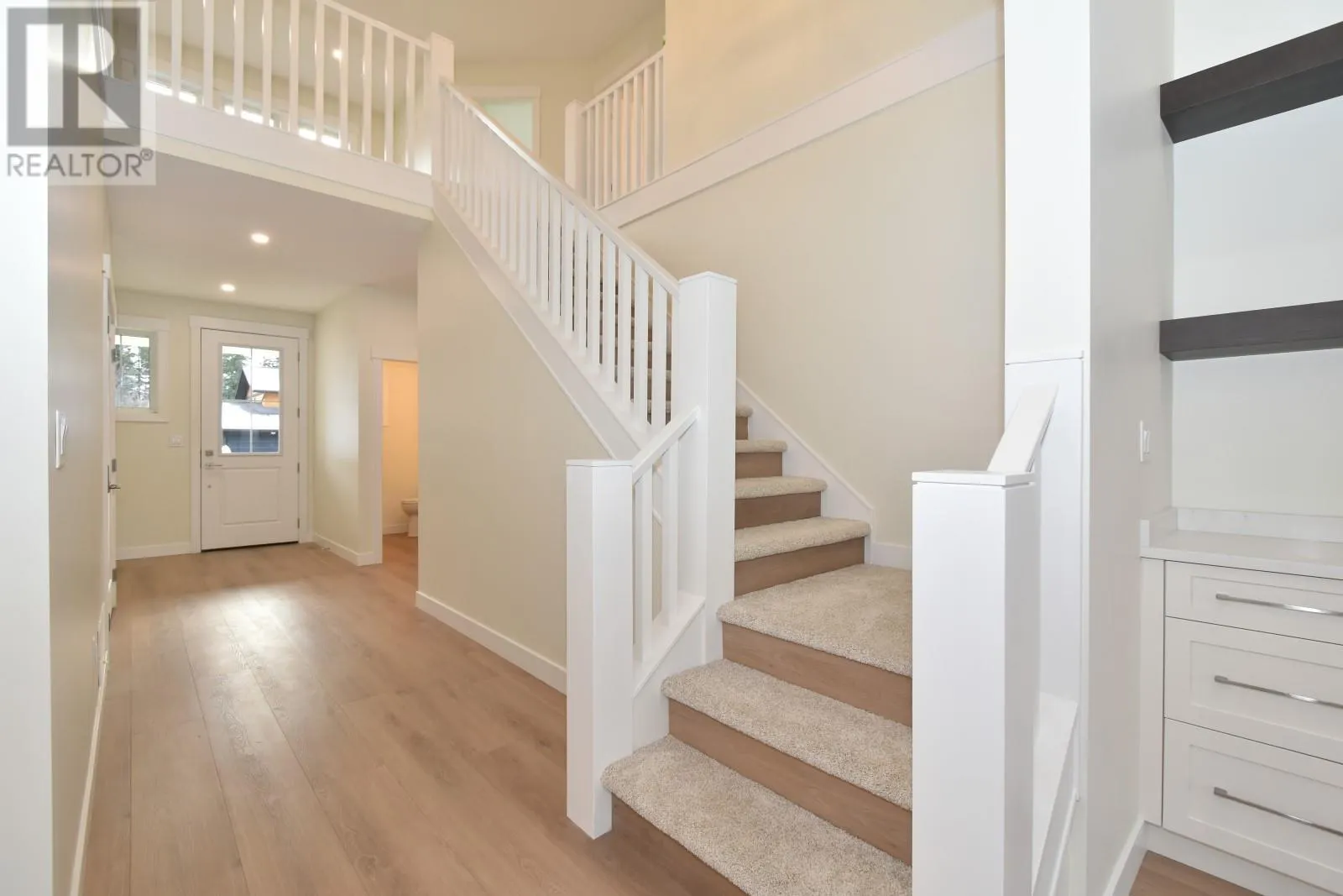 2508 Golf View Crescent