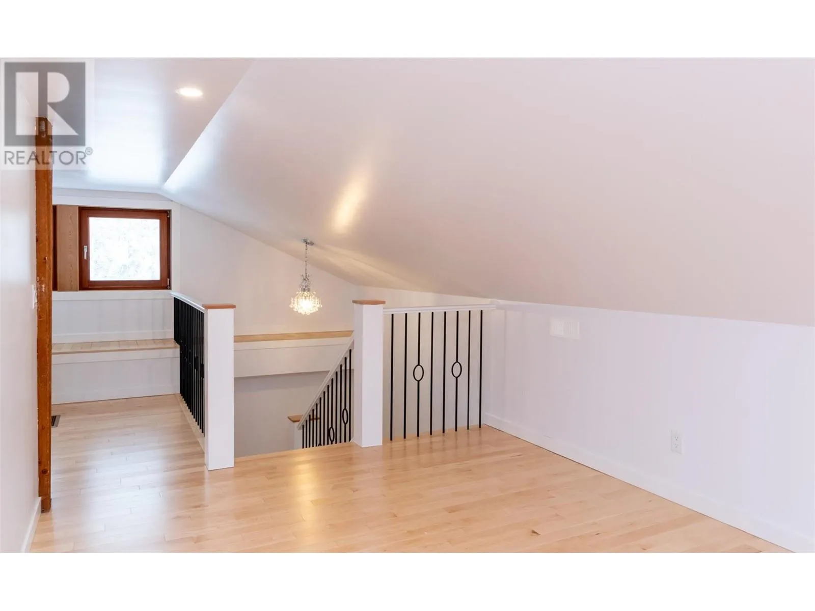 100 Lidstone Road