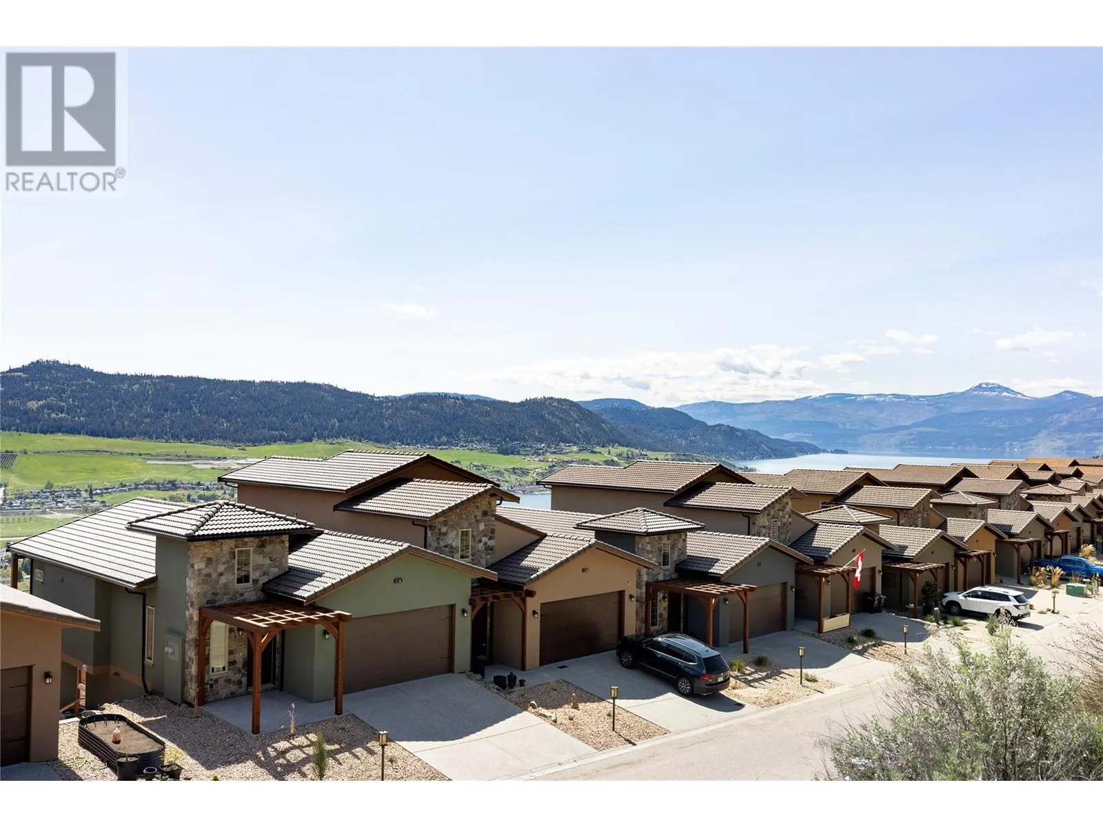 595 Vineyard Way N Unit# 9