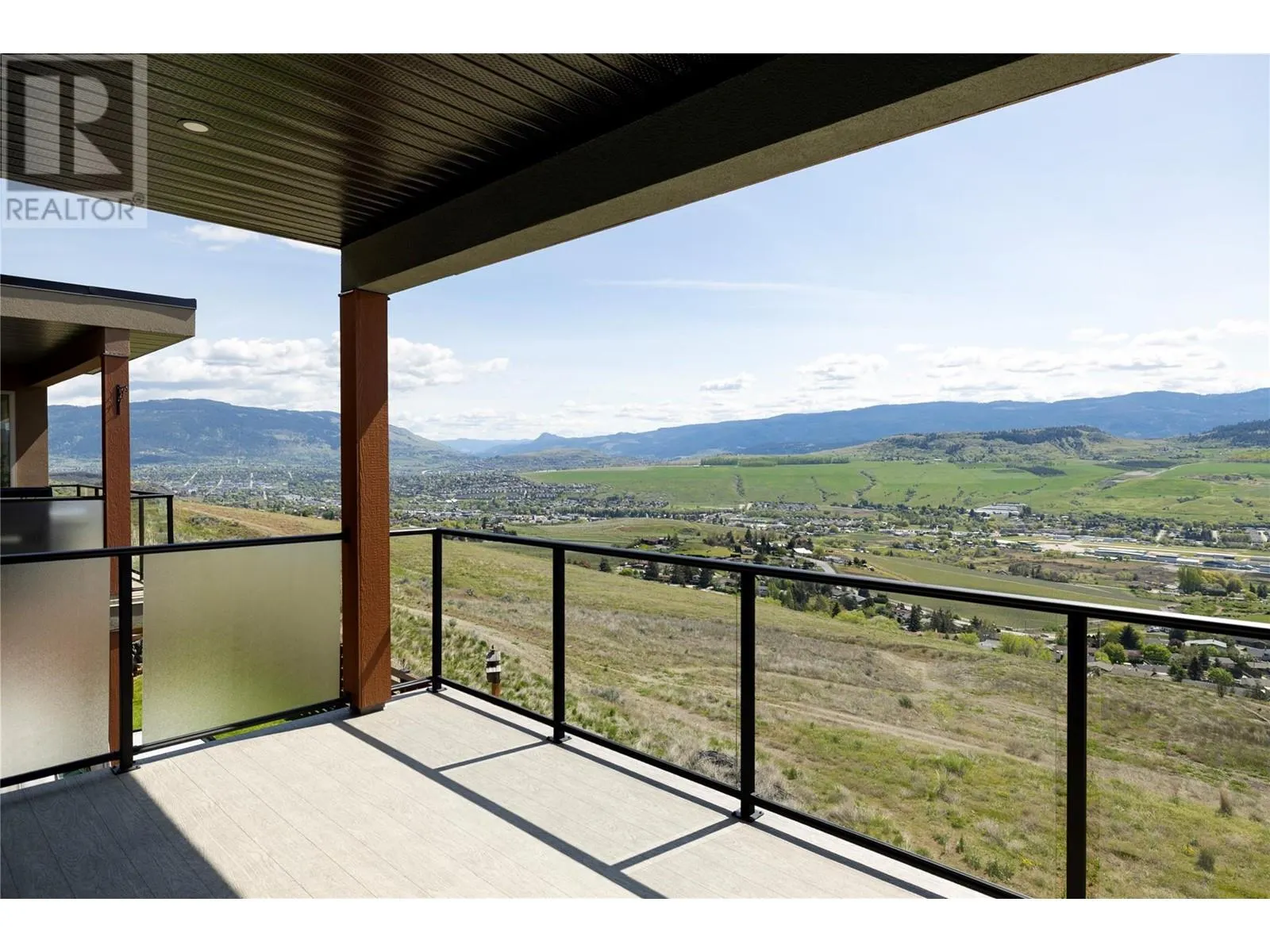 595 Vineyard Way N Unit# 9