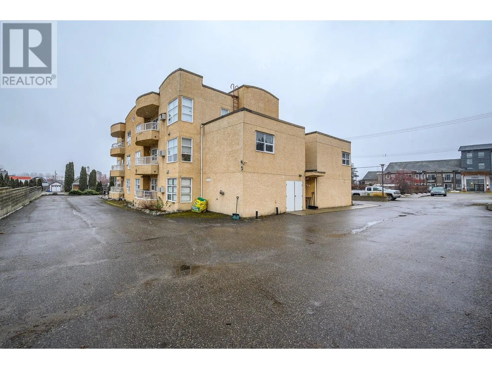 703 Granville Avenue Unit# 104 Lot# 4