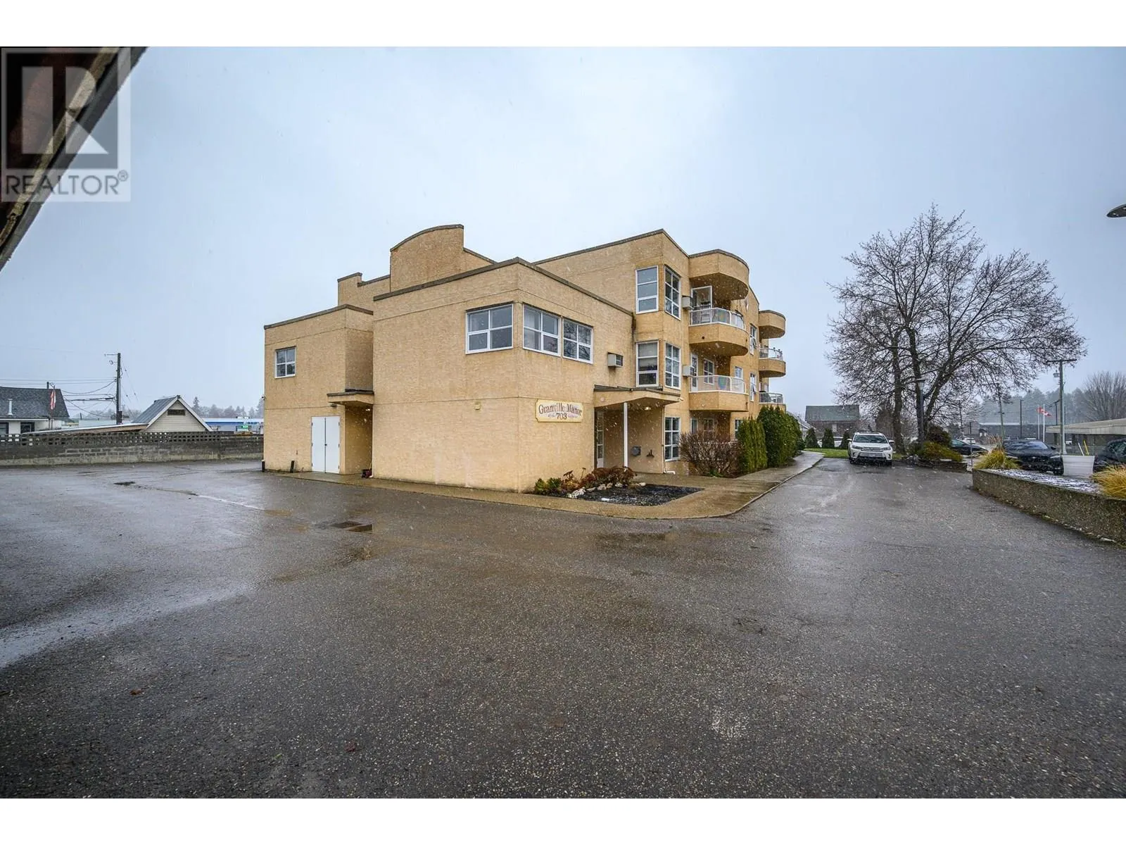 703 Granville Avenue Unit# 104 Lot# 4