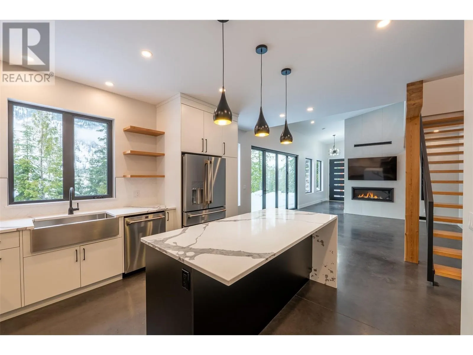1350 Kai Road