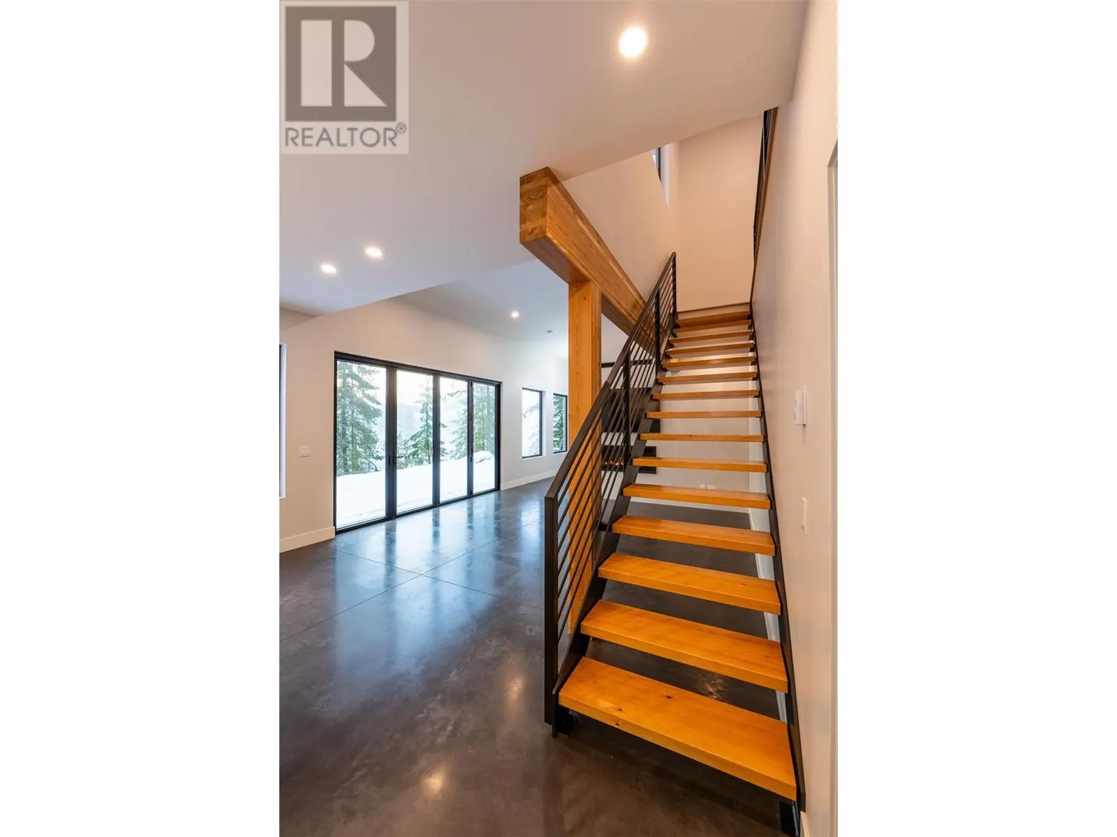 1350 Kai Road