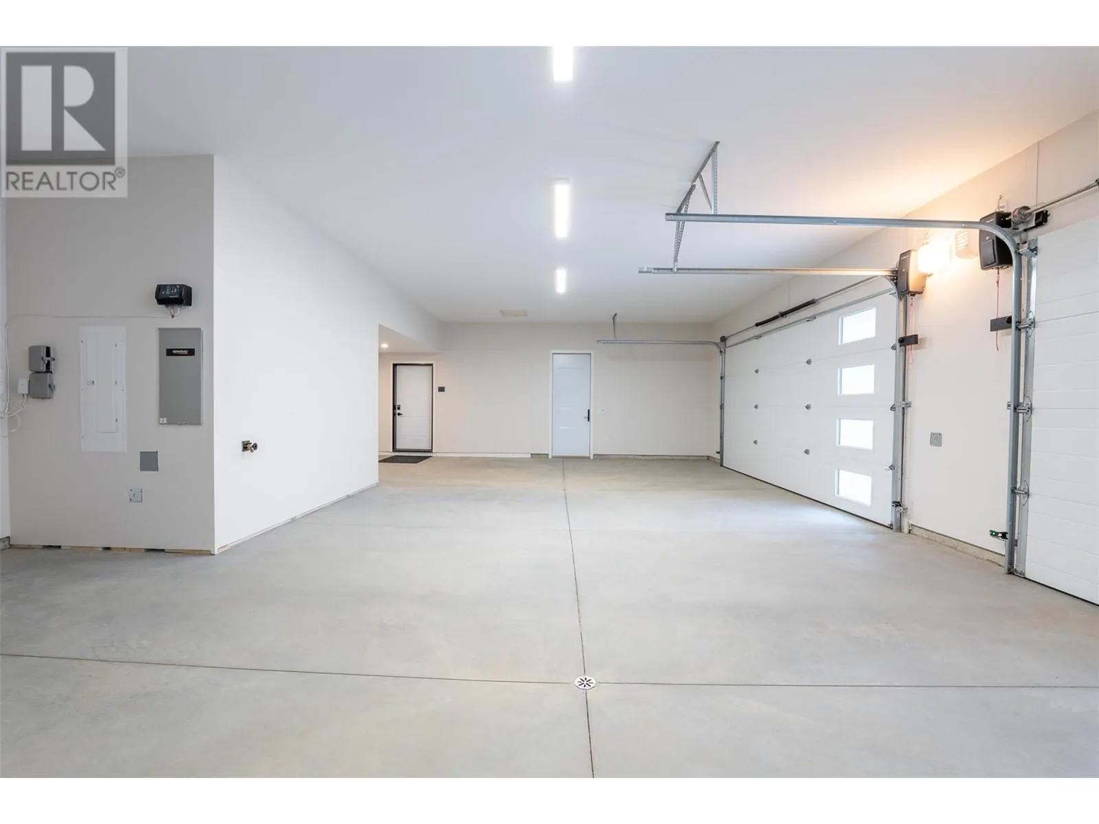 1350 Kai Road