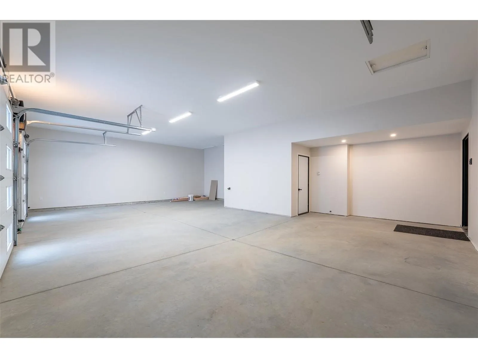 1350 Kai Road