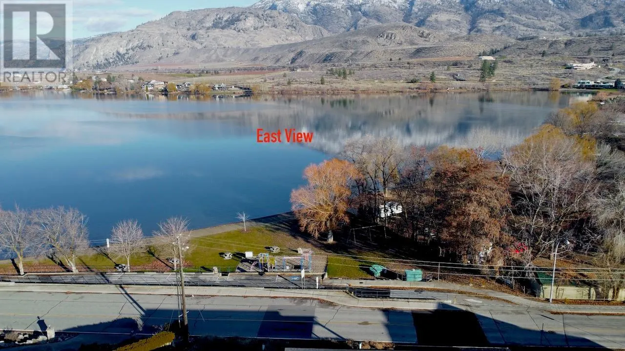 6730 Lakeside Drive