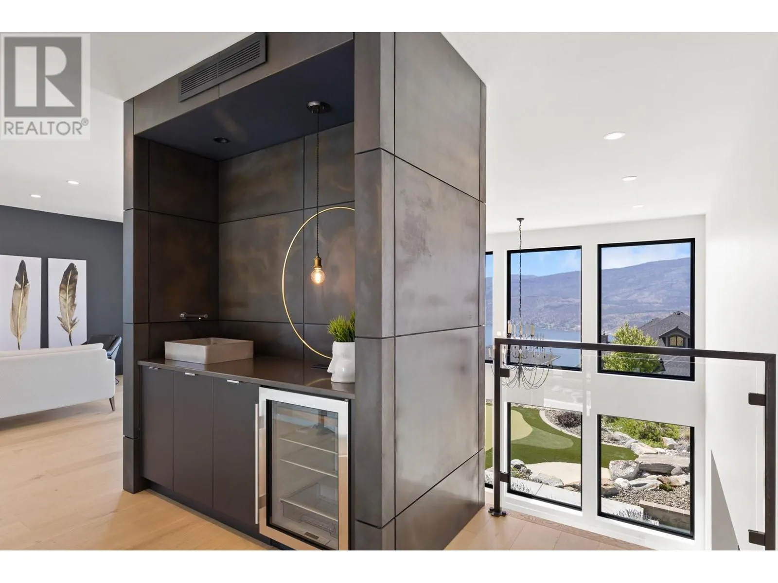1462 Rocky Point Drive