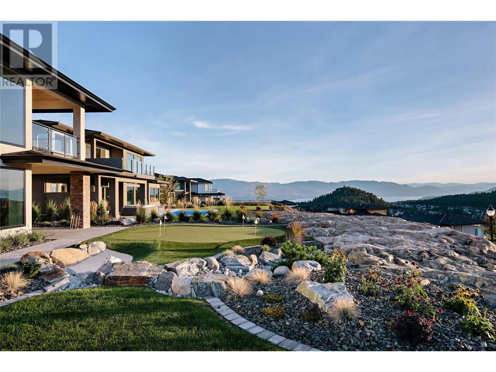 1462 Rocky Point Drive