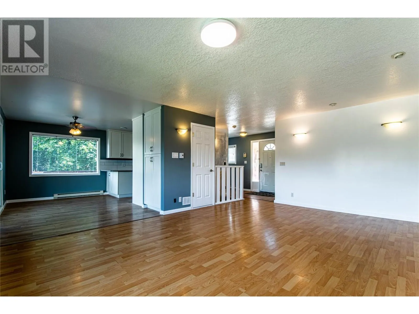 4904 Pleasant Valley Road