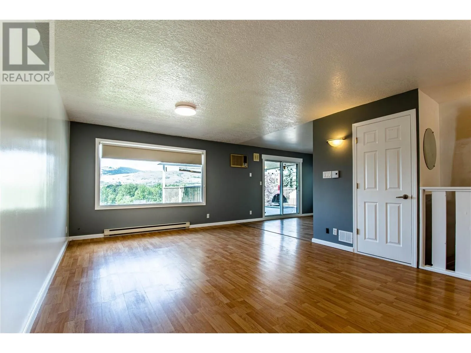 4904 Pleasant Valley Road