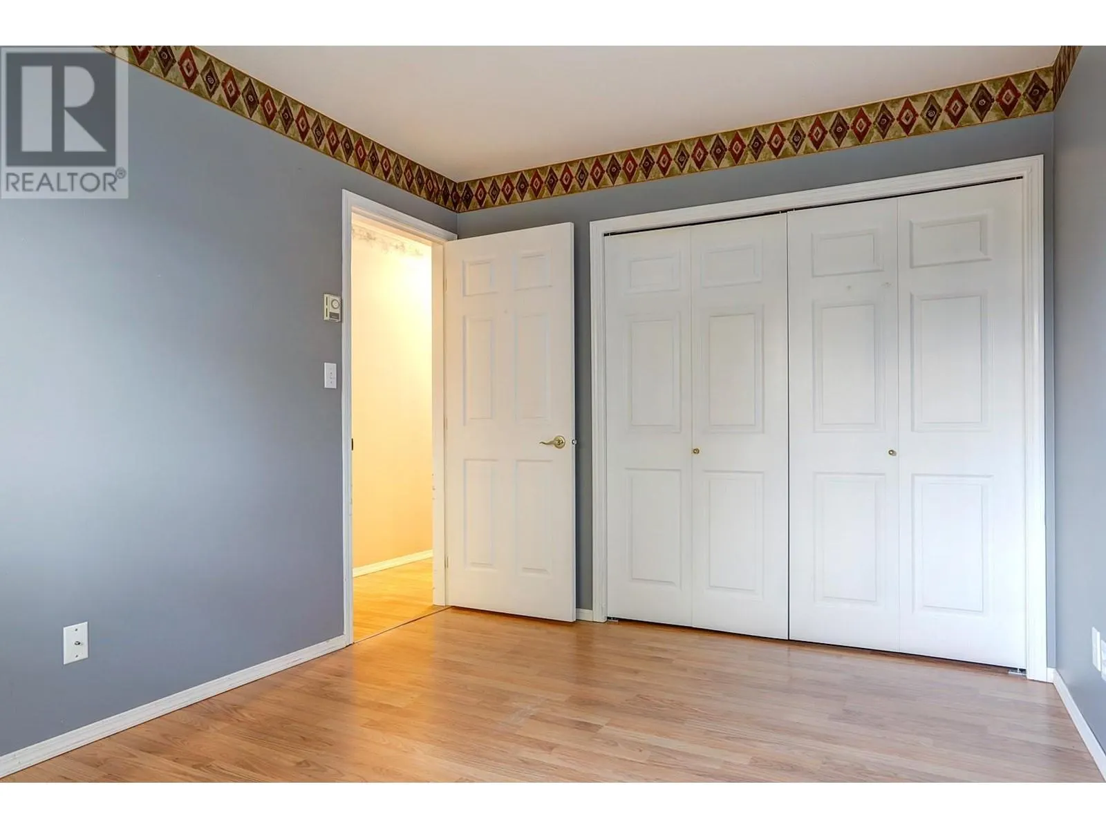 211 Kildonan Avenue Unit# 107