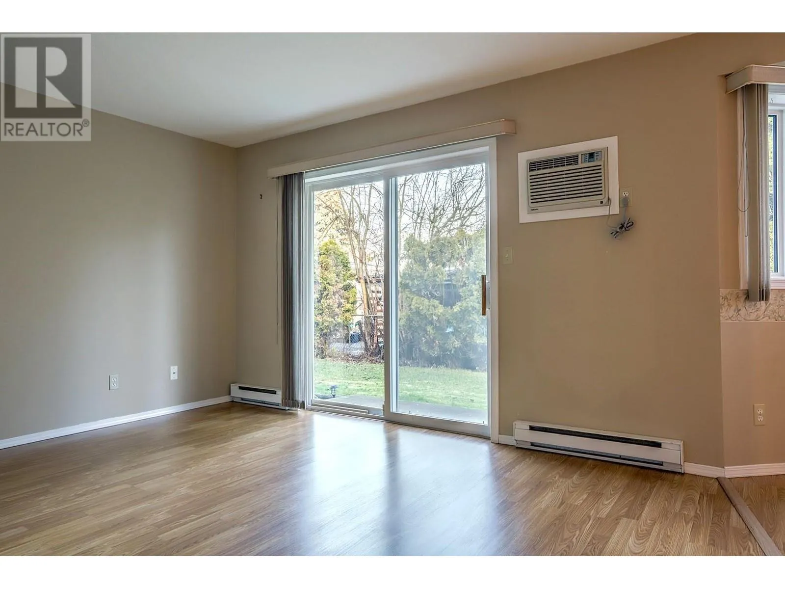 211 Kildonan Avenue Unit# 107