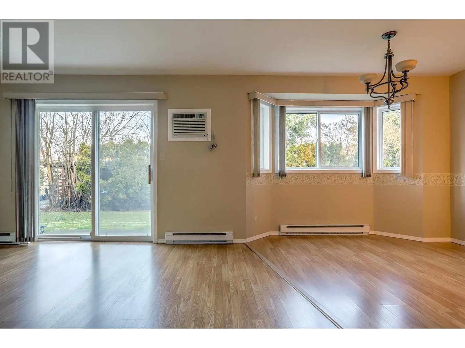 211 Kildonan Avenue Unit# 107