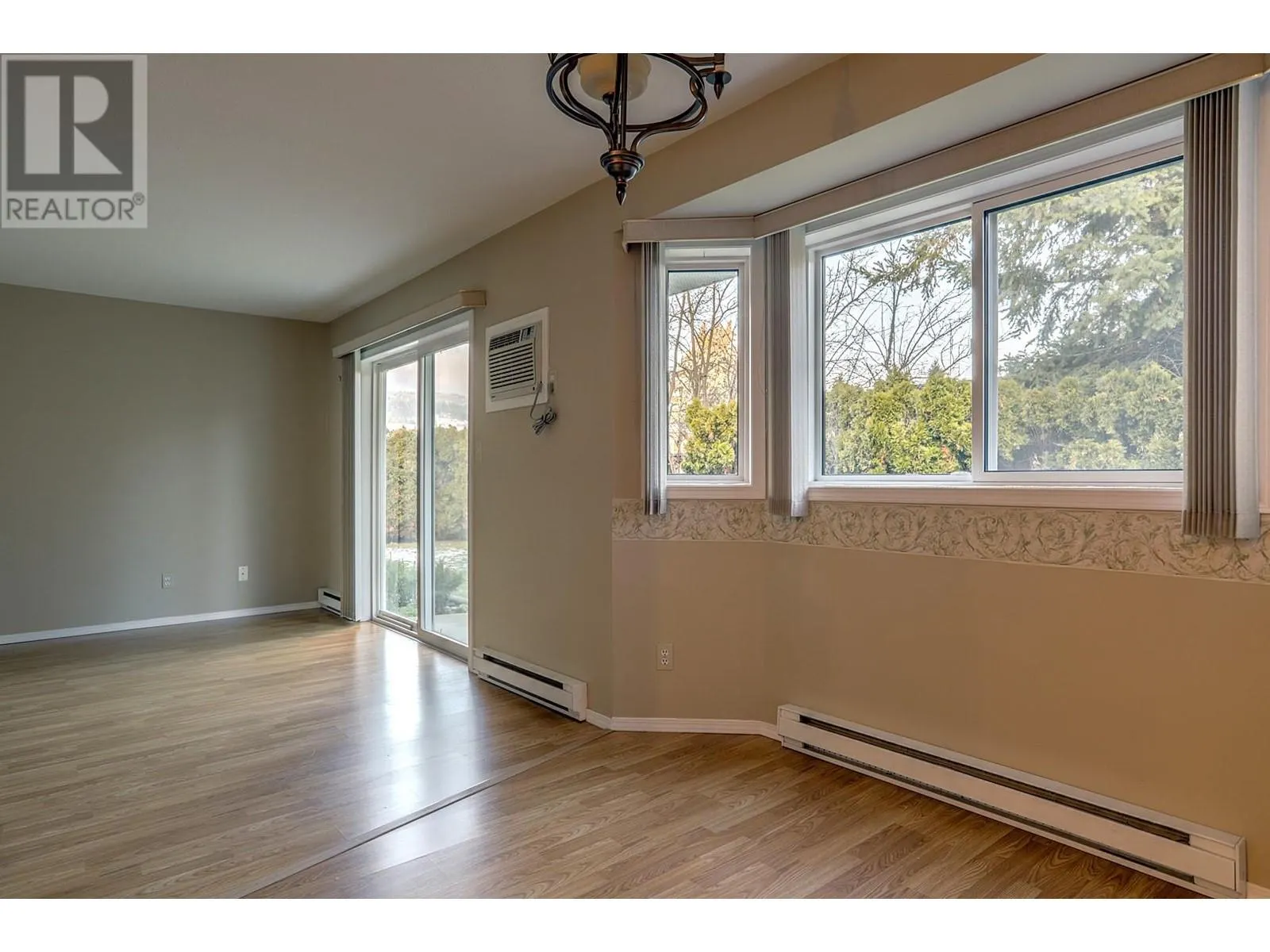 211 Kildonan Avenue Unit# 107
