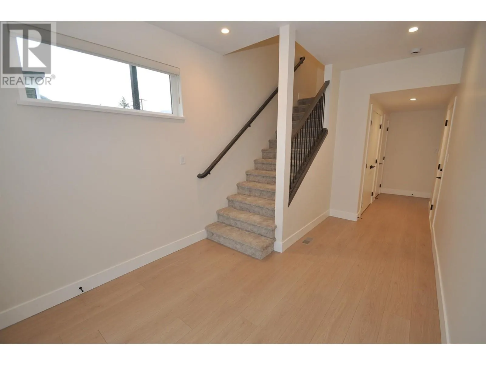910 LAKESIDE Drive Unit# 107
