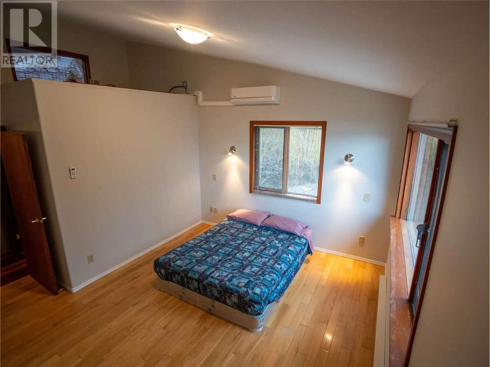 780 Pineview Drive