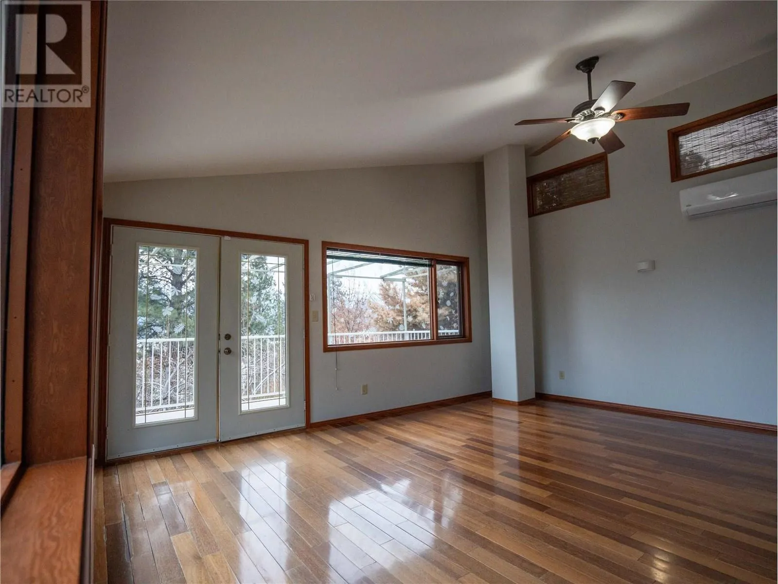 780 Pineview Drive