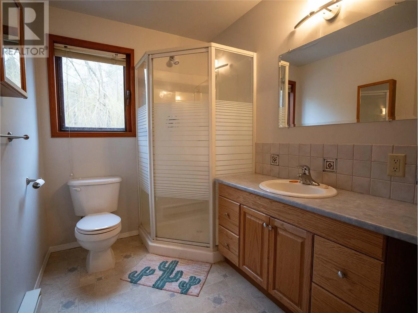 780 Pineview Drive